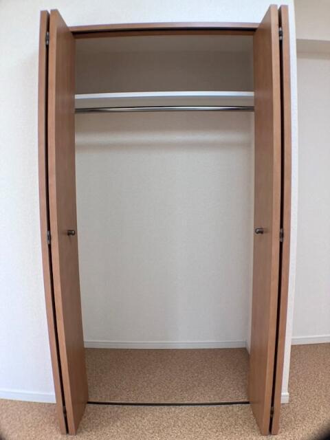 収納　クローゼット?