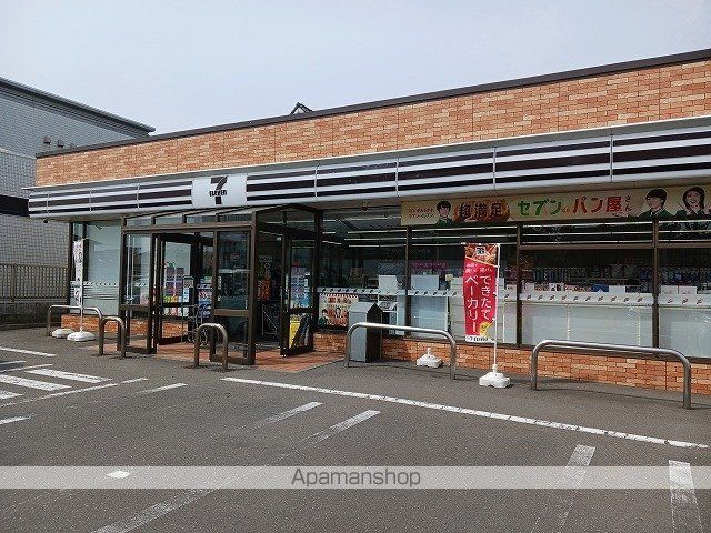 コンビニ　セブンイレブン大門本町通店（コンビニ）まで726m