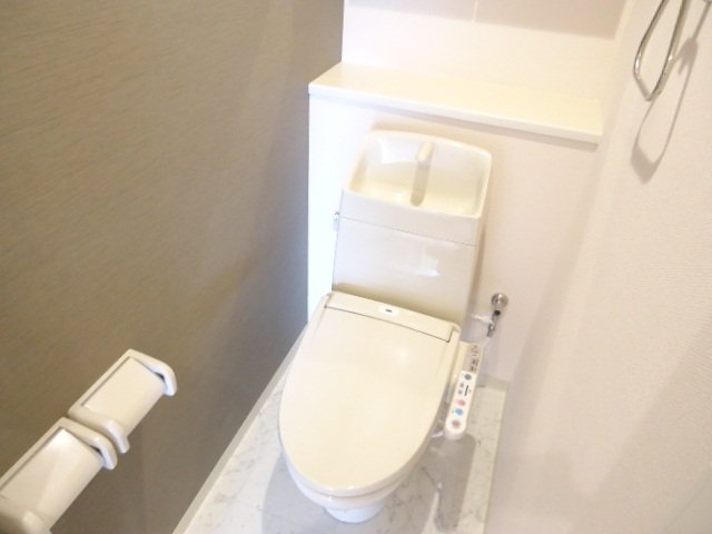 トイレ　シャワー付トイレ