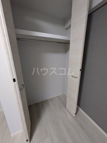 コンフォリア・リヴ戸田公園の内装写真