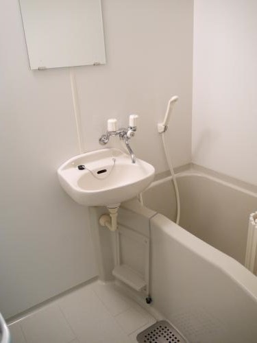 バス・シャワールーム　※別部屋の参考写真