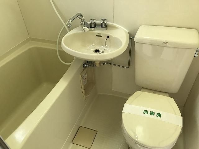 バス・シャワールーム