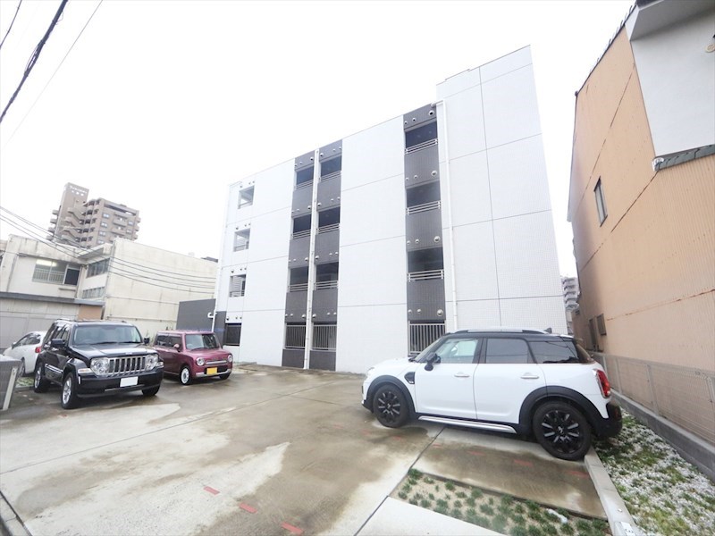 建物外観　外観　オートロック付　外壁タイル張り　屋根付き駐輪場