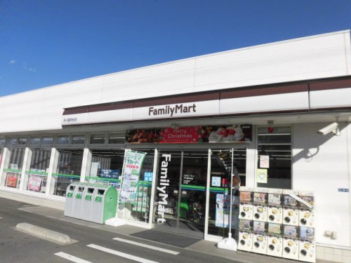 コンビニ　ファミリーマート 市川国府台店（コンビニ）まで335m