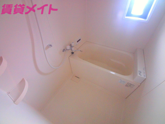 バス・シャワールーム　同型参考写真