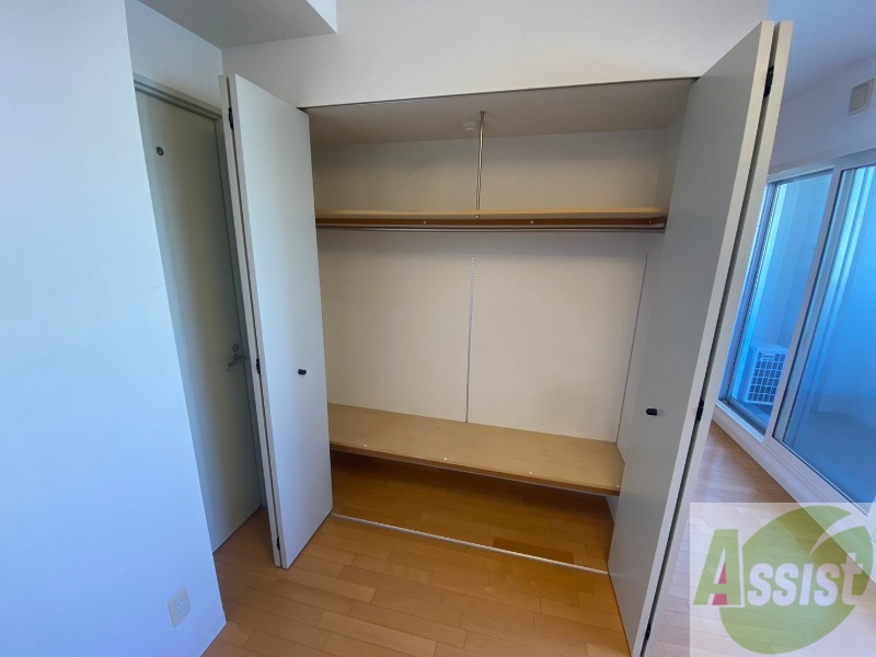 収納　寝室の収納です。部屋がすっきり片付きます。