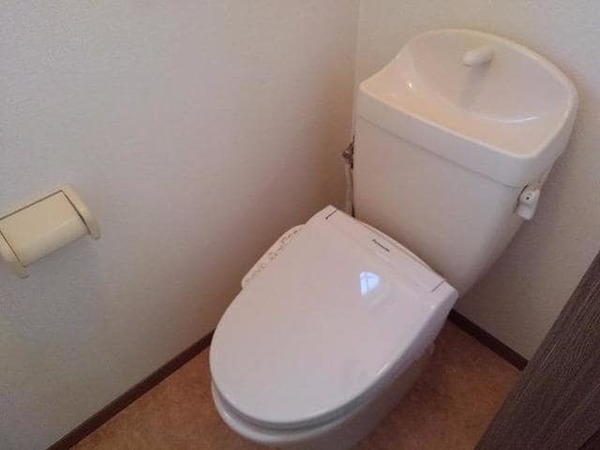 トイレ　※別部屋参考写真