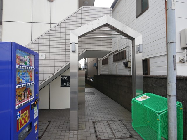 エントランス　★綺麗なエントランスですね★
