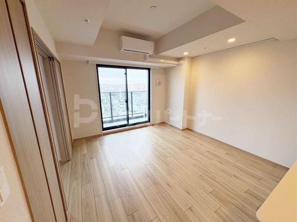 プレディアコート北千住の居間写真