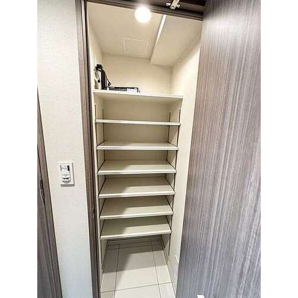 収納