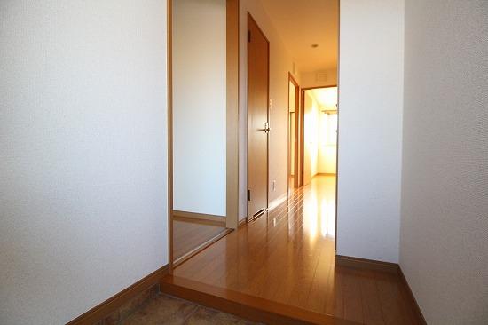 玄関　類似部屋写真
