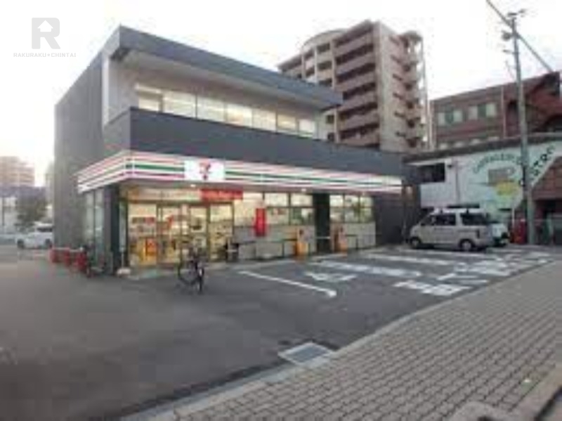 コンビニ　セブンイレブン大阪中津南店（コンビニ）まで405m
