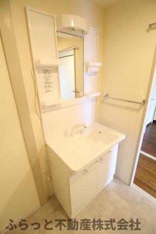 洗面設備　忙しい朝には欠かせない洗面所です