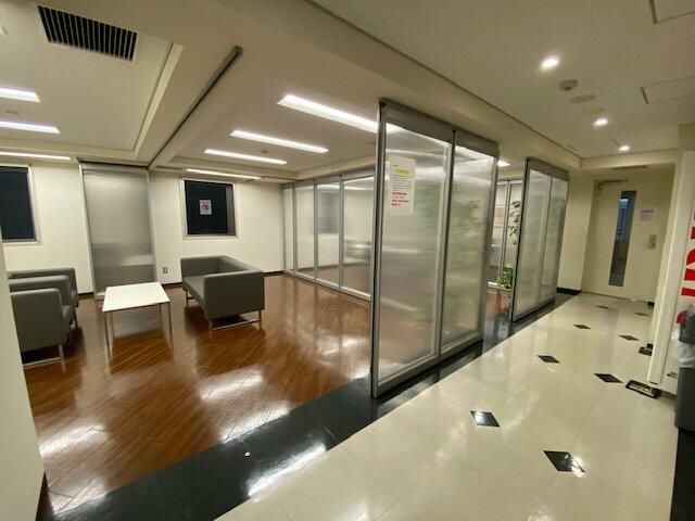 ロビー　落ち着いたロビーです