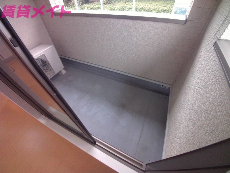 バルコニー　同型部屋写真