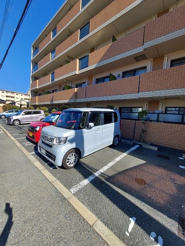 駐車場　駐車場があります