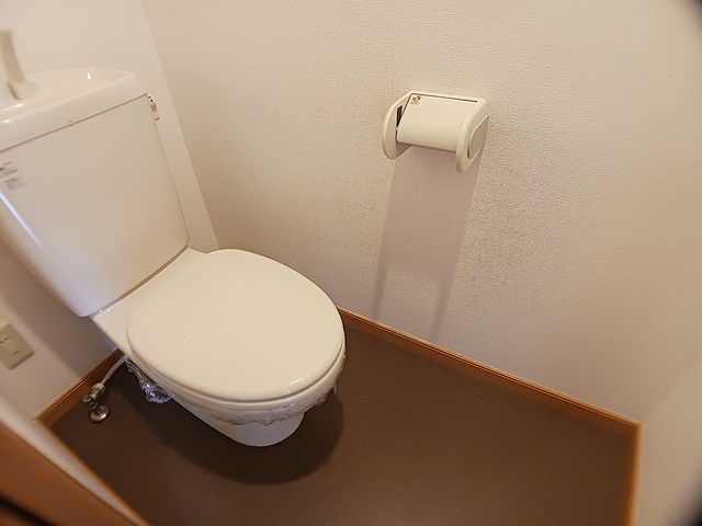 トイレ　当社ホームナビはスーモ掲載物件を仲介手数料０円でご紹介します