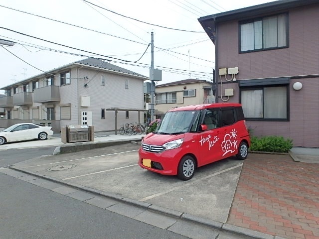駐車場　敷地内駐車場（有料・要空き確認）