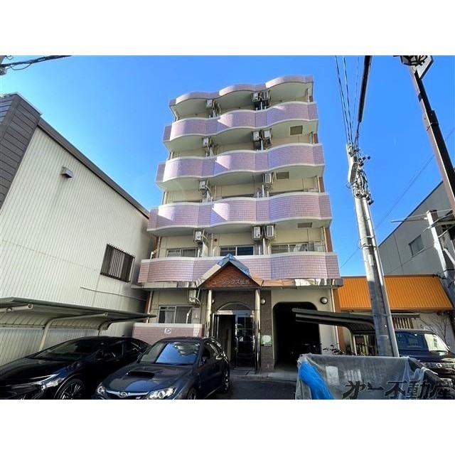 エントランス　建物外観
