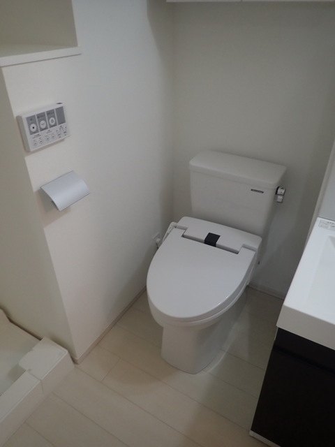 トイレ　（別タイプ参考写真）AZEST新江古田　練馬区豊玉北１