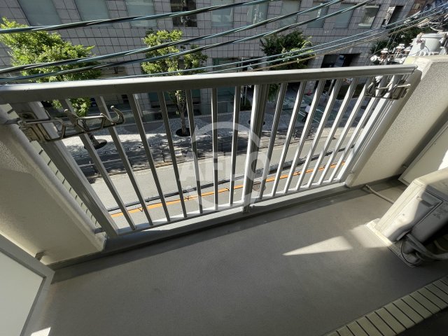バルコニー　東梅田レジデンス小島　バルコニー