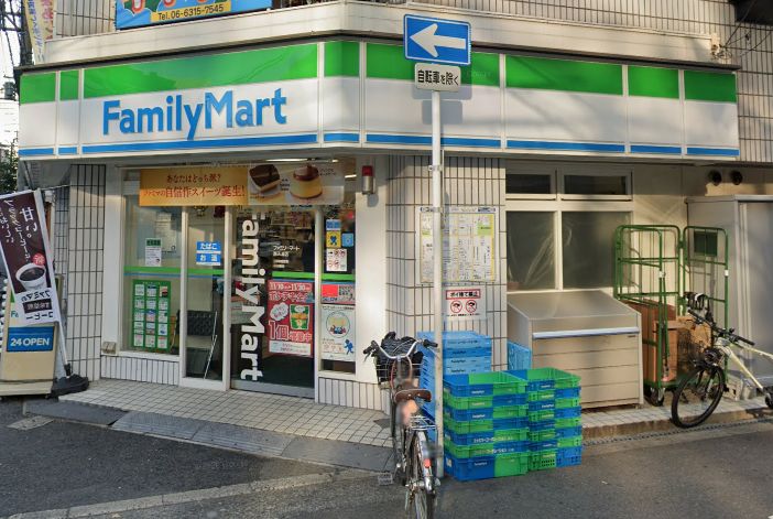 コンビニ　ファミリーマート 西天満店（コンビニ）まで60m