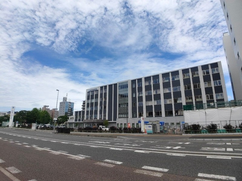 病院　社会医療法人鳩仁会札幌中央病院（病院）まで582m