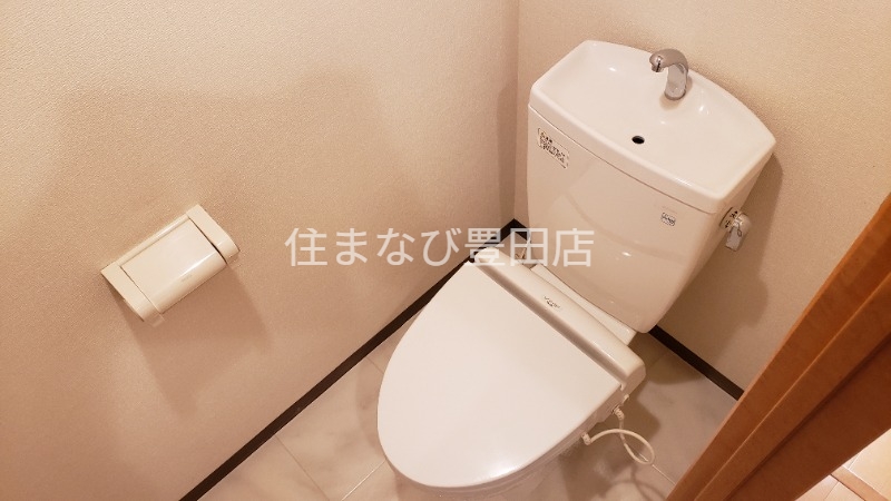 トイレ　別部屋写真