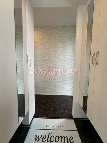 玄関　収納もある玄関です