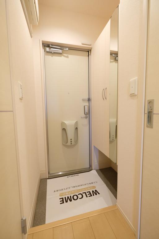 玄関　写真は別室です