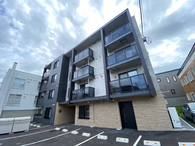 建物外観　札幌市豊平区月寒西１条「ＡＬＯＨＡ」