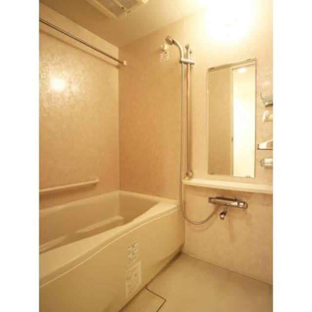 バス・シャワールーム　※写真は同タイプ住戸です。