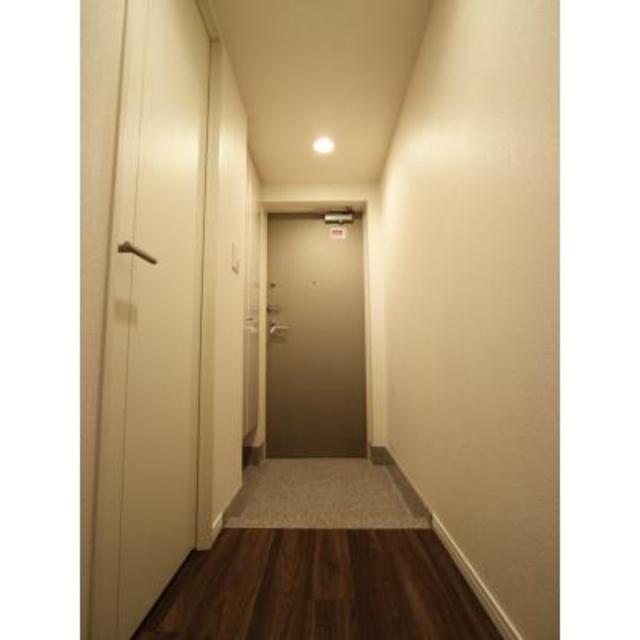 玄関　※写真は同タイプ住戸です。