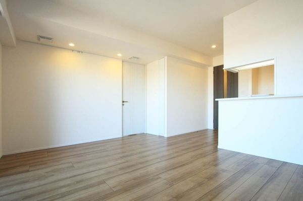 居室・リビング　写真は同マンションの別のお部屋の場合があります