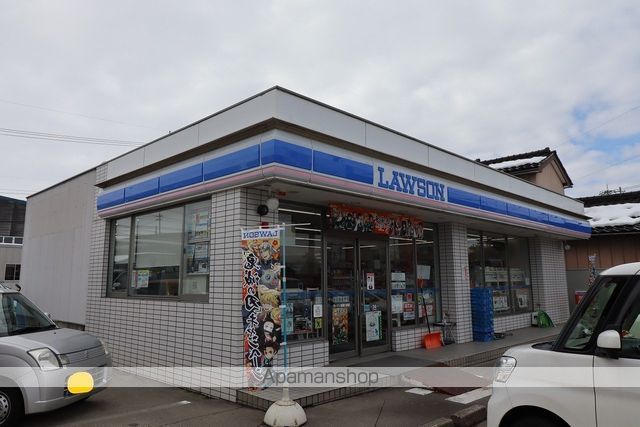 コンビニ　ローソン高岡六家店（コンビニ）まで383m