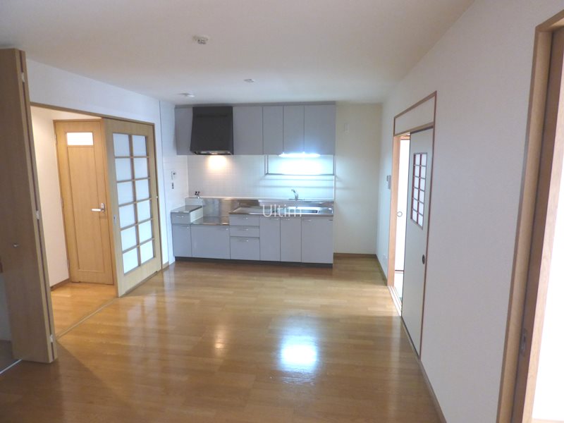 居室・リビング　別部屋のお写真です。ご参考までに！