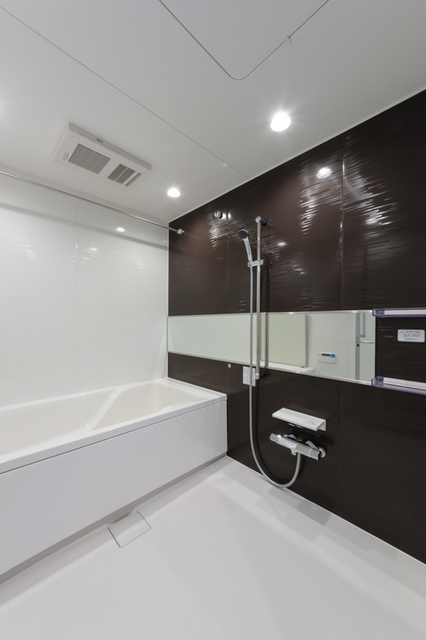 バス・シャワールーム　※写真は同タイプ住戸です。