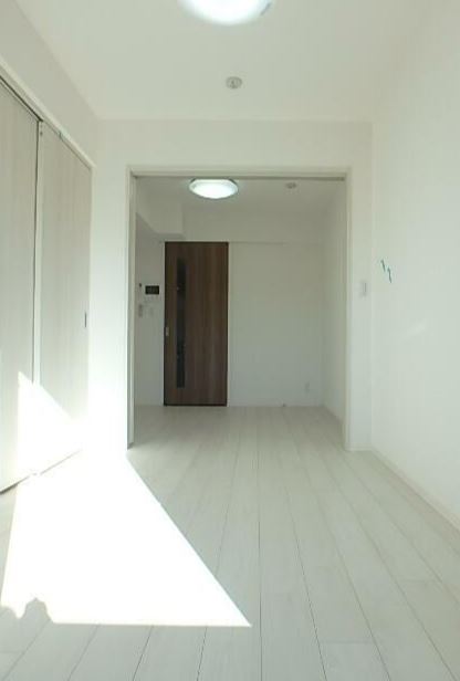 居室・リビング　※同物件、別部屋になります。