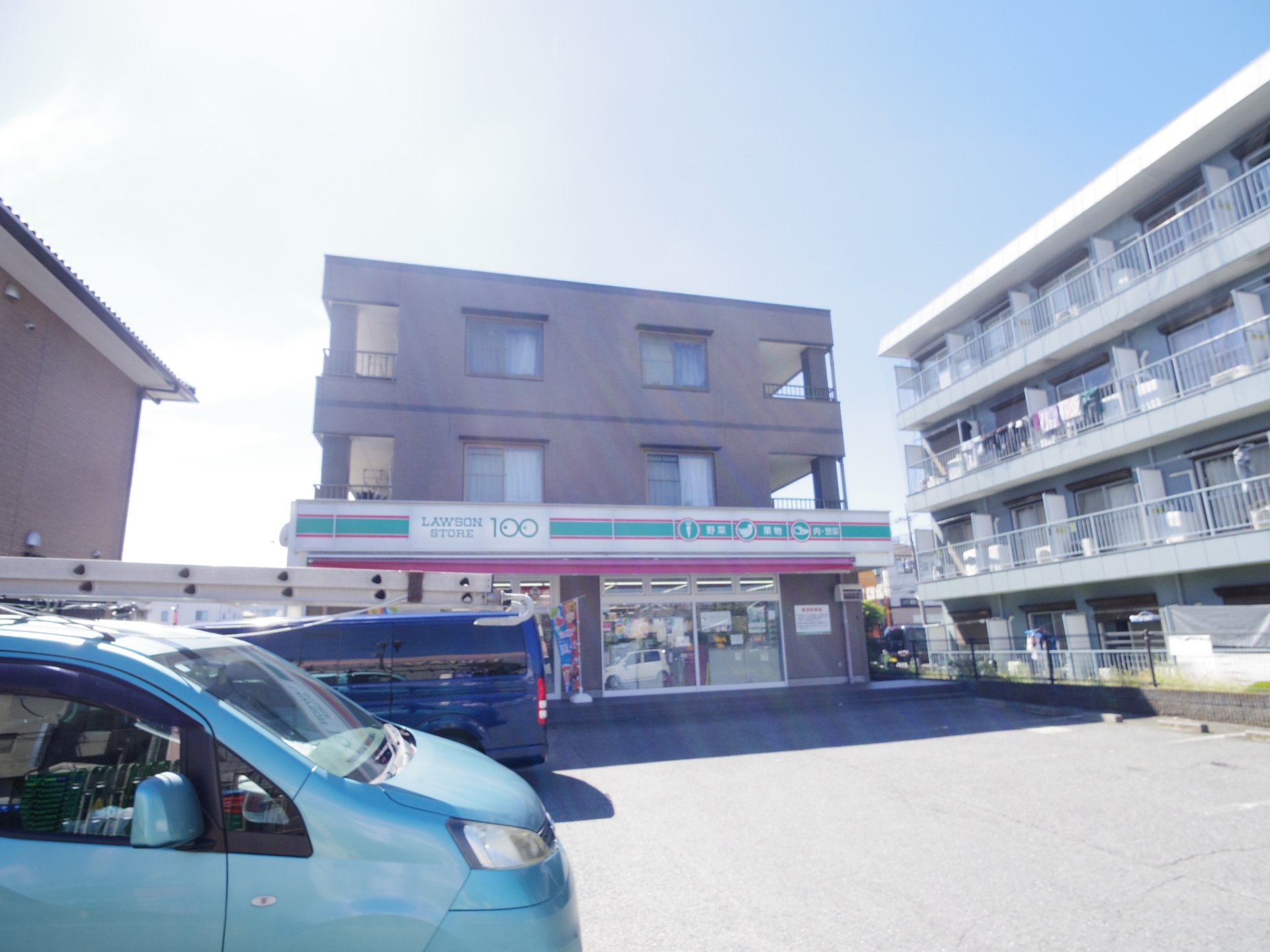 コンビニ　ローソンストア100東所沢店（コンビニ）まで266m