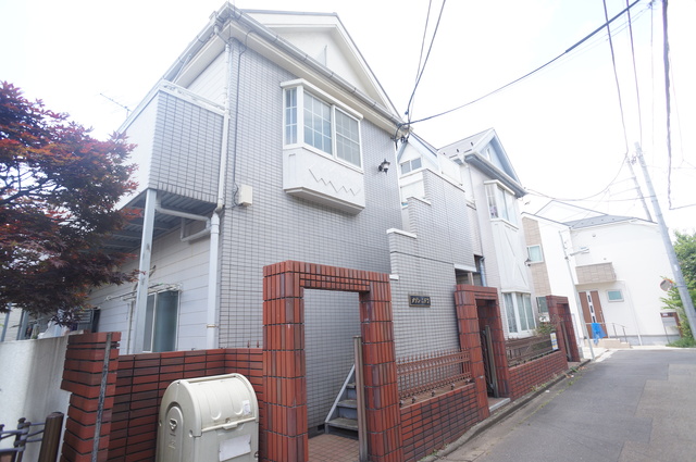 建物外観　多磨霊園駅より徒歩５分の好立地☆