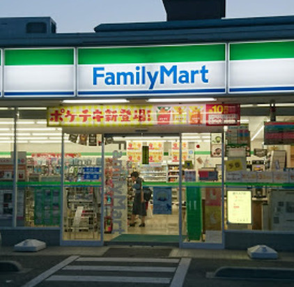 コンビニ　ファミリーマート松戸中根長津町店（コンビニ）まで626m