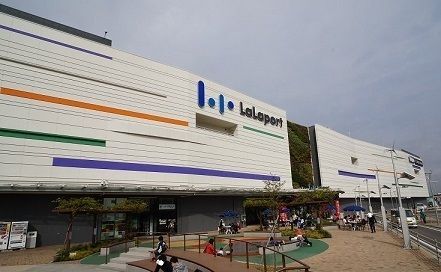 ショッピングセンター　ららぽーと富士見（ショッピングセンター）まで1185m
