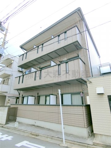 建物外観　1998年2月築　重量鉄骨造地上3階建て総戸数9戸の人気賃貸