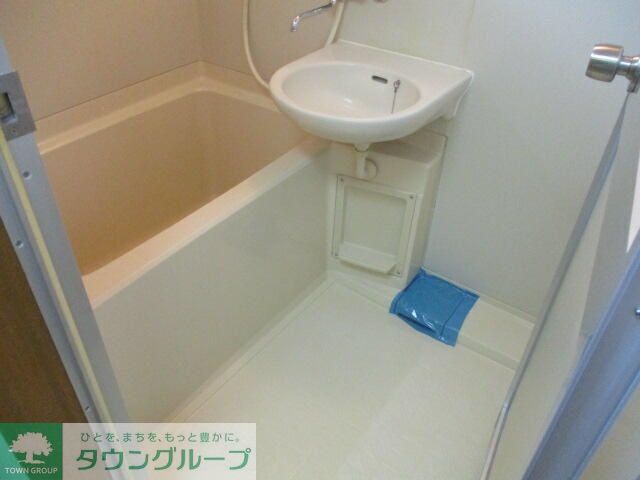 バス・シャワールーム　洗面