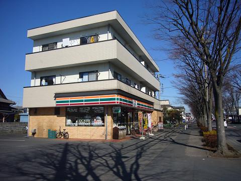 コンビニ　セブンイレブン埼玉吉川南店（コンビニ）まで436m