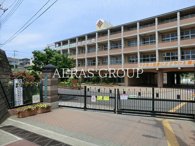 中学校　さいたま市立大谷場中学校（中学校）まで482m
