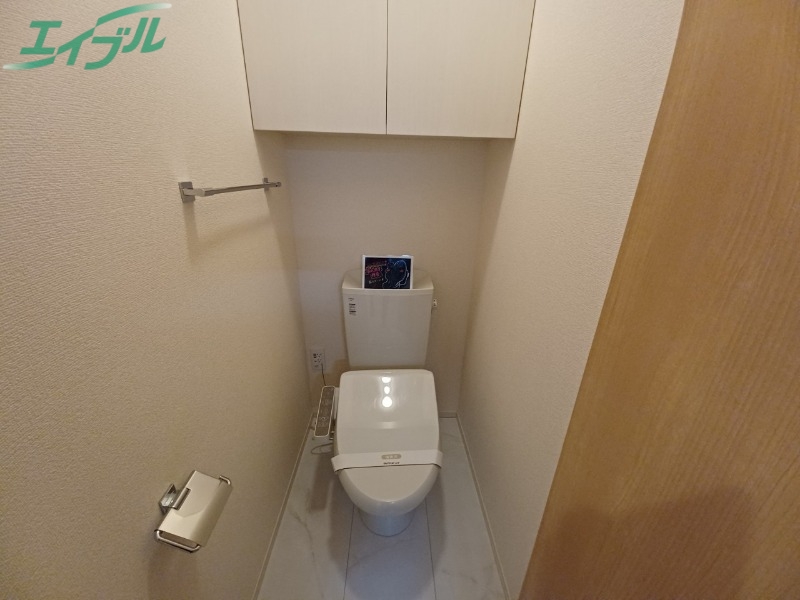 トイレ　同型参考写真