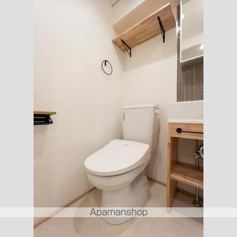 キャッスルマンション青葉台のトイレ写真
