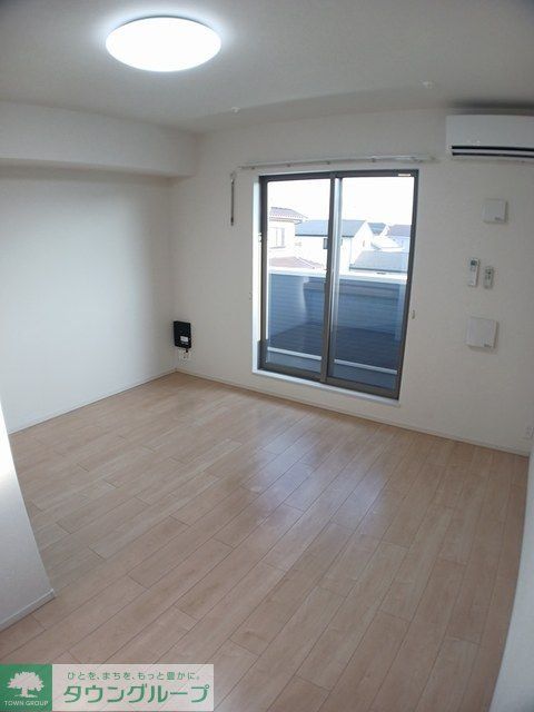 ブルローネの居間写真