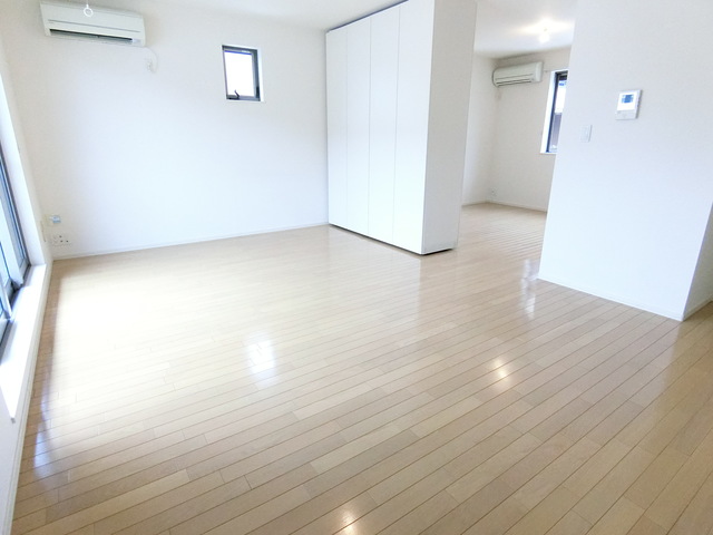 居室・リビング　★ＬＤＫ12.6帖★　★明るいリビング★